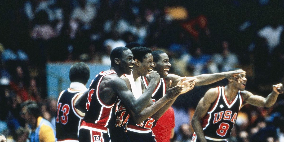 戈貝爾評華子送出的空接傳球：真是令人難以置信，仿佛過了聖誕節一樣.